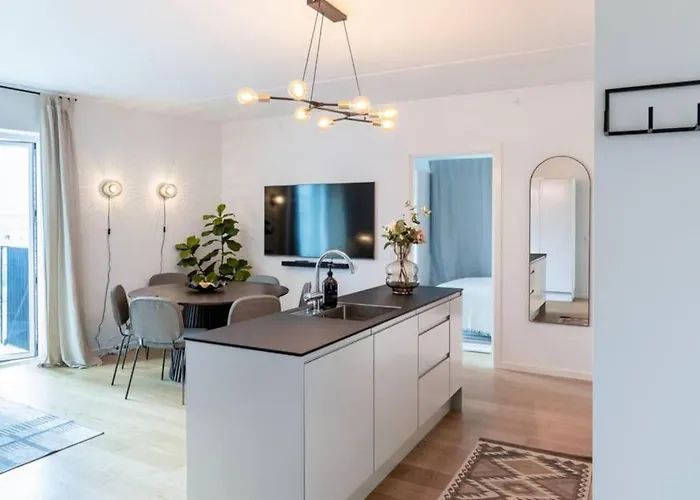 Delux Danish 2024 Apartment 3Bedrooms And 2 Bathrooms